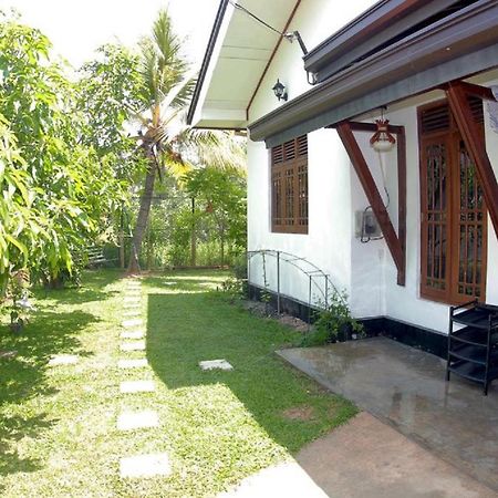 The Hermitage Negombo Kurana Katunayaka Exterior photo